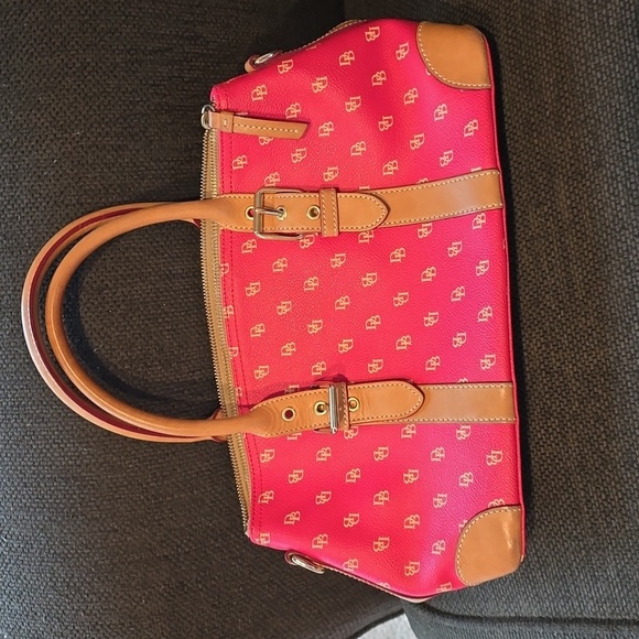 Dooney and Bourke Pink Signature Handbag - Picture 1 of 8